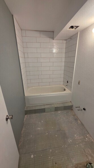 Building Photo - 106 Freedom Dr