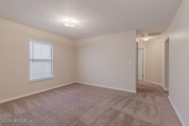 Building Photo - 684 Sid Dr