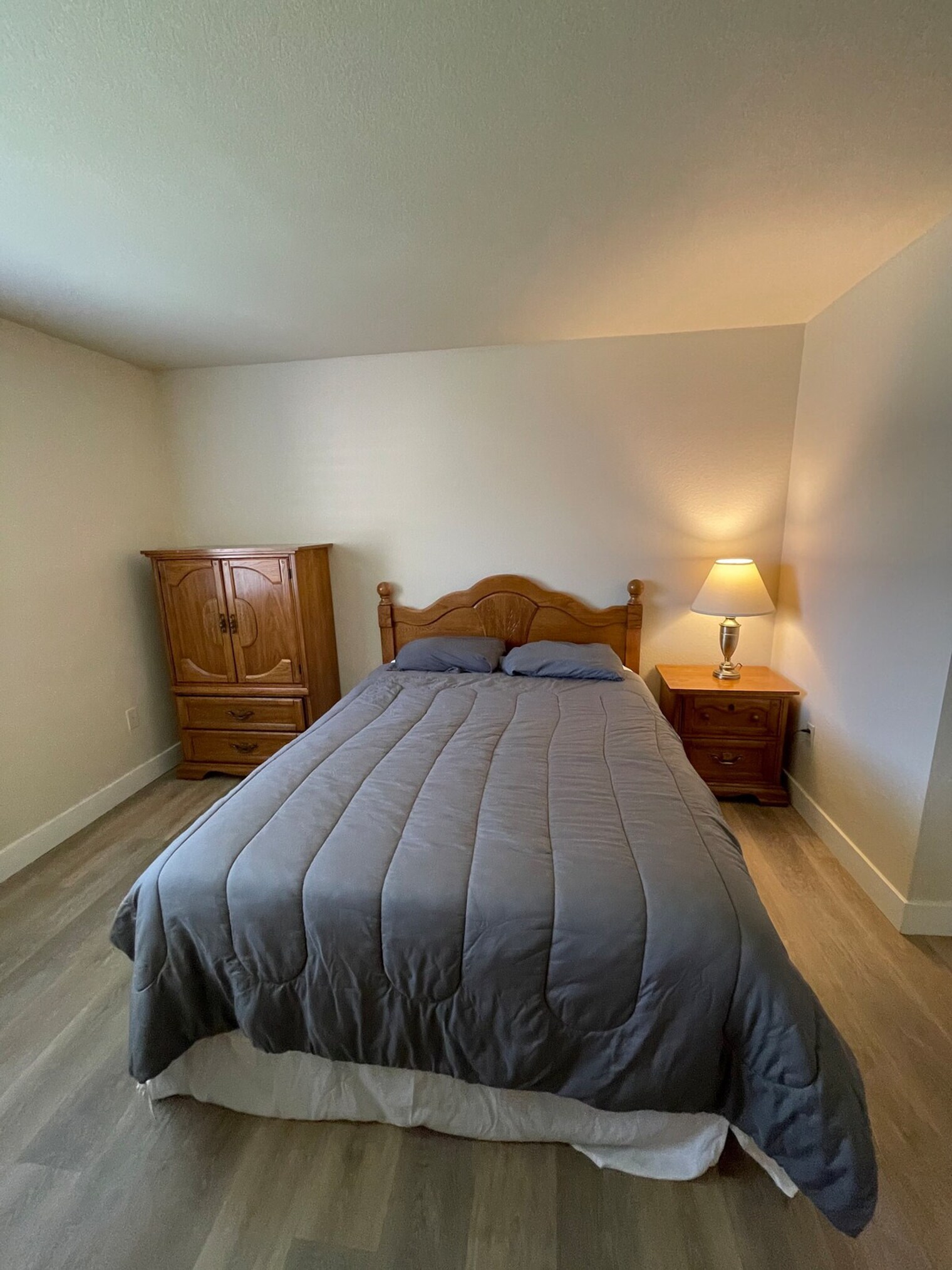 Building Photo - 604 N Columbia Center Blvd