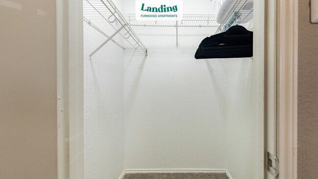 Building Photo - 2301 Pebble Vale Dr