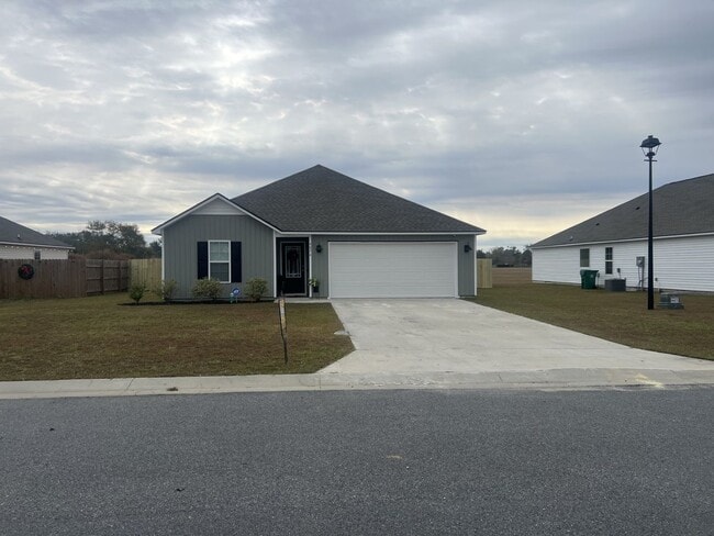 Building Photo - Stonebrooke S/D