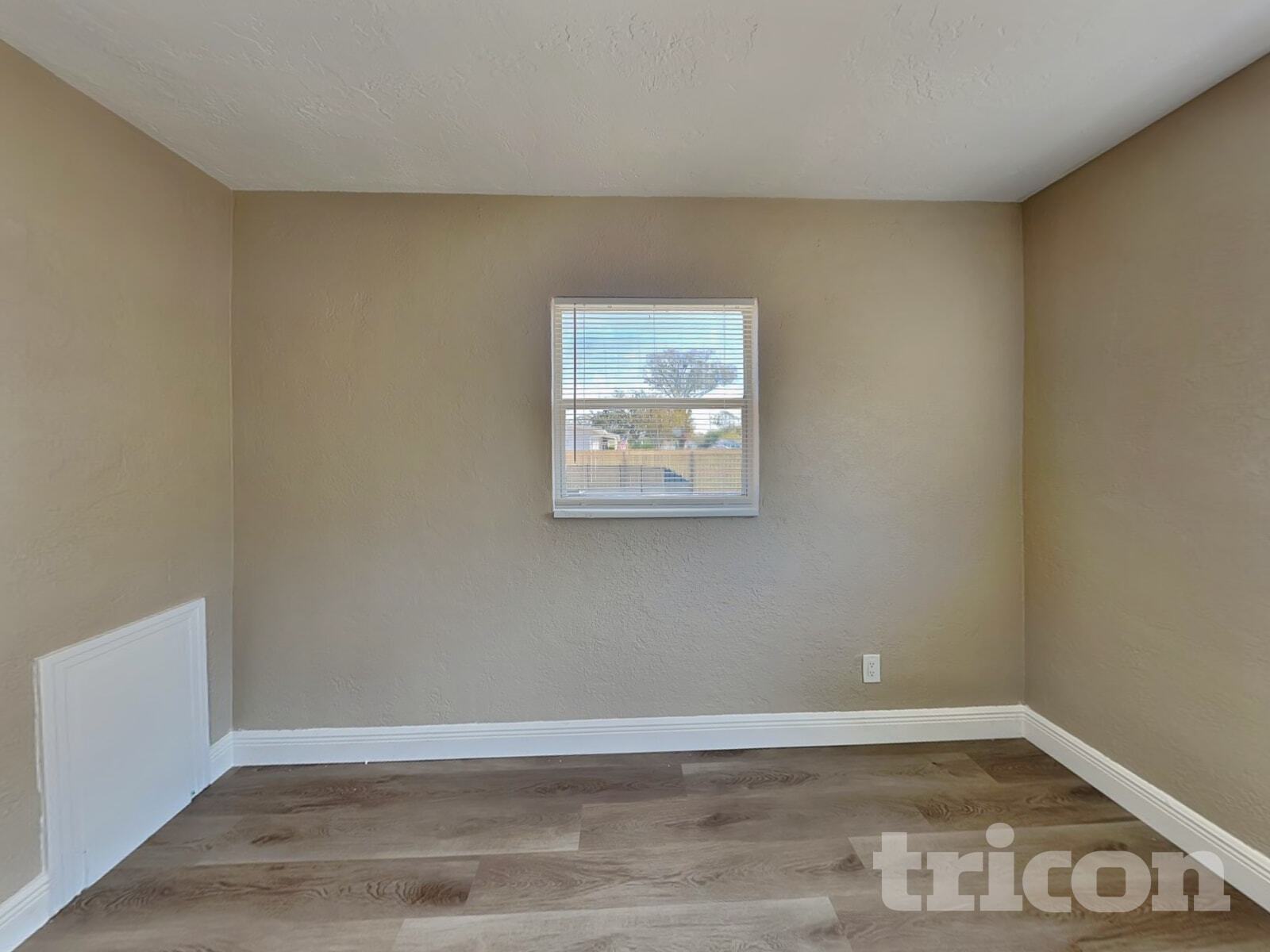 Building Photo - 5601 N 16th St