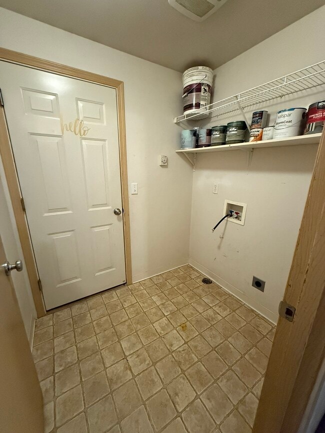 Building Photo - Taft Drive