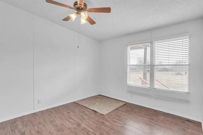 Building Photo - 9596 Co Rd 155