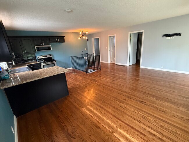 Building Photo - Lotawana Lakehouse