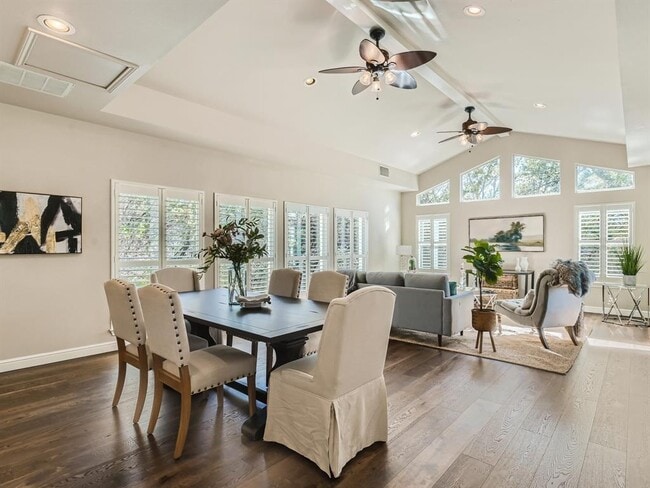 Building Photo - 8915 Spicebrush Dr