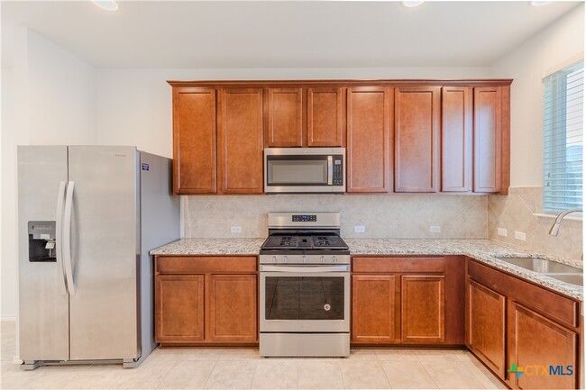 Building Photo - 462 Martha Dr