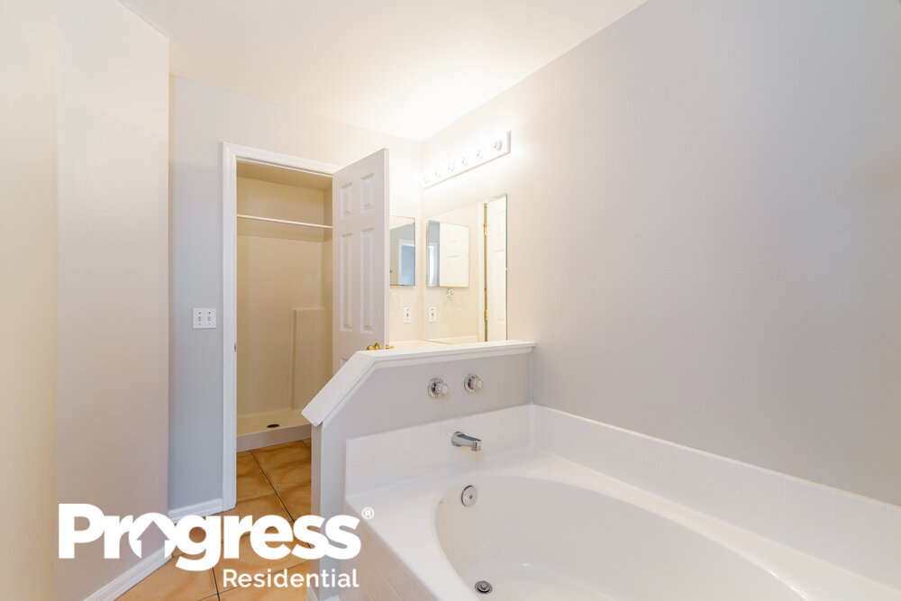 Building Photo - 4212 Stonefield Dr