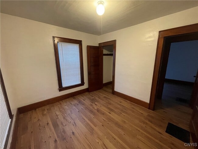 Building Photo - 251 Tennyson Ave