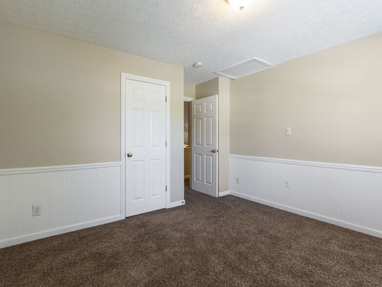 Building Photo - 8475 Amarillo Dr