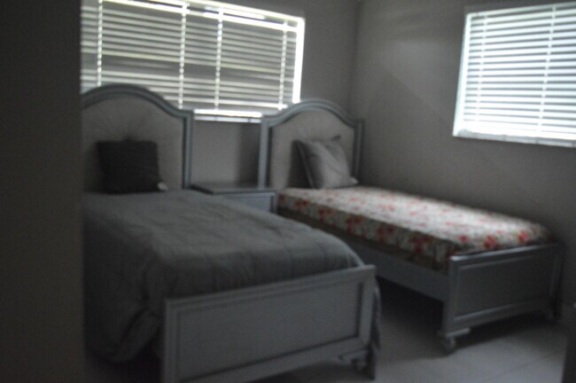 Building Photo - 896 SW 64th Terrace