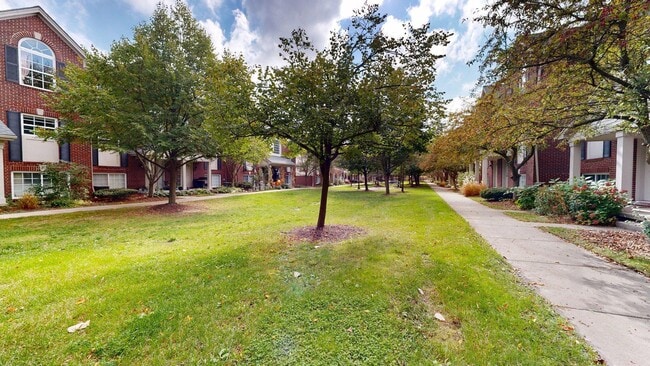 Building Photo - 3073 Promenade Cir