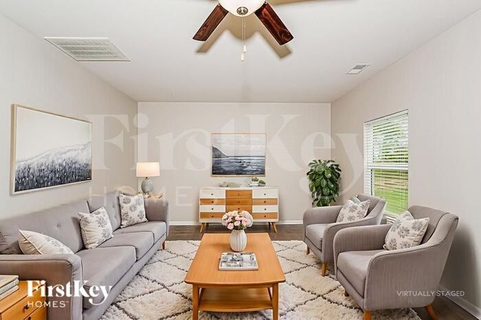 Building Photo - 6986 Rebecca Ln