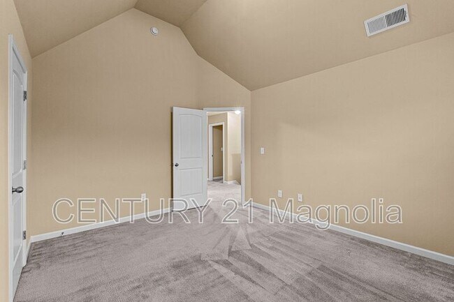 Building Photo - 2203 Grandwood Ln