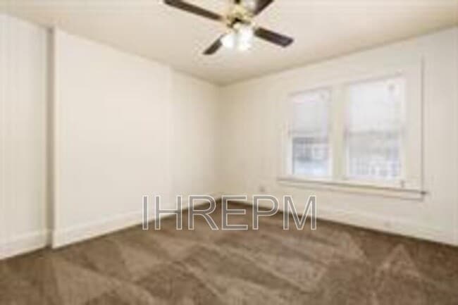 Building Photo - 824 Studer Ave