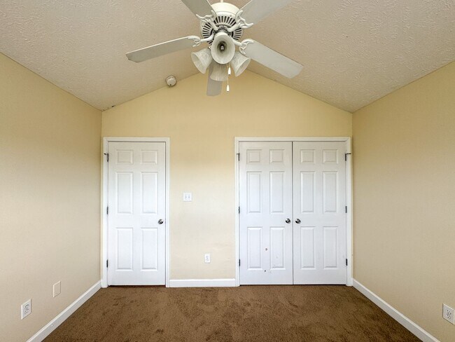 Building Photo - 316 Ivy Wood Lane