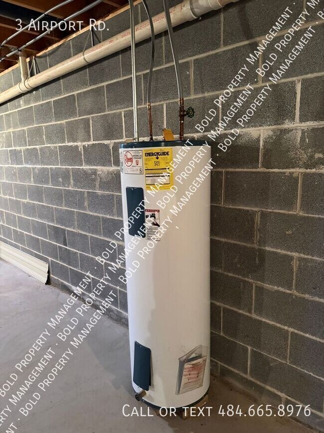 Building Photo - 3 Airport Rd