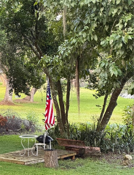 Building Photo - 2545 S Zellner Dr