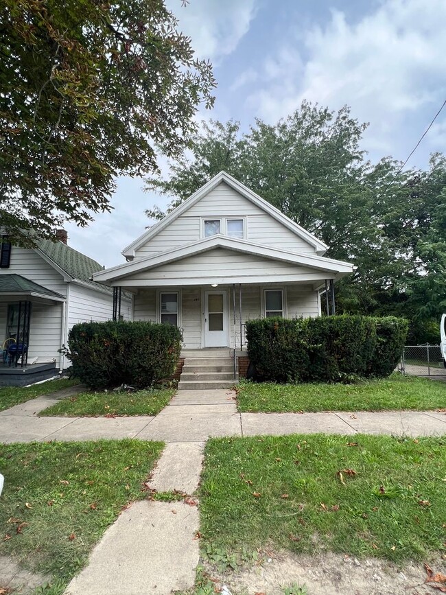 Primary Photo - 3 Bedroom House - LaGrange Neighborhood