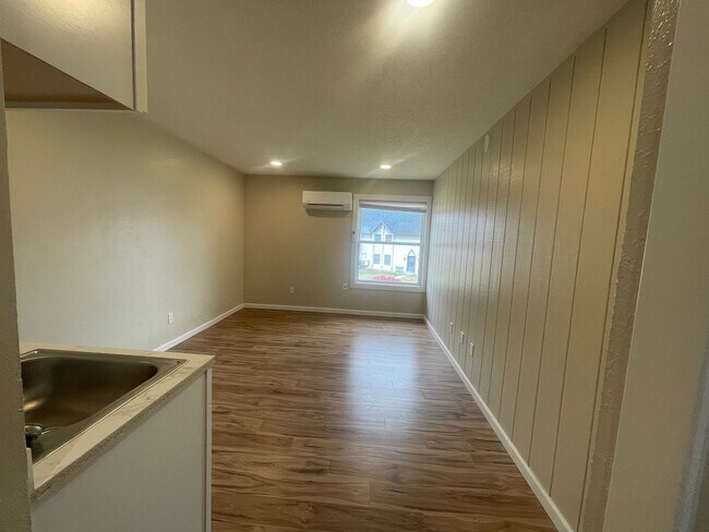 Building Photo - 1125 Ted Dr
