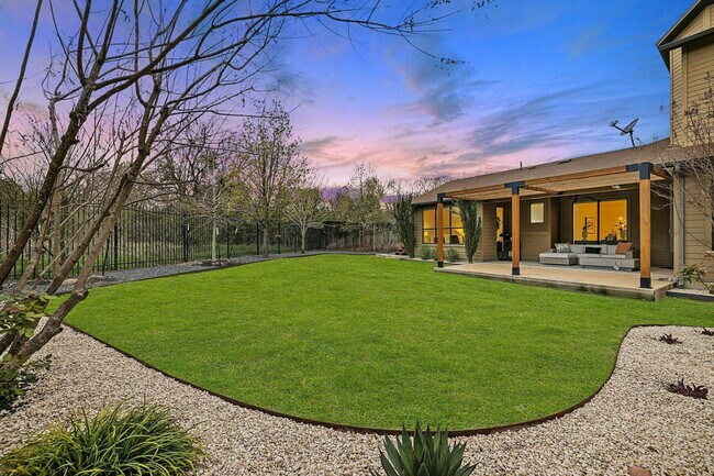 Building Photo - 3118 Corbin Ln