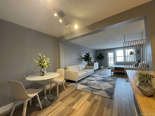 Building Photo - 68-20 Selfridge St