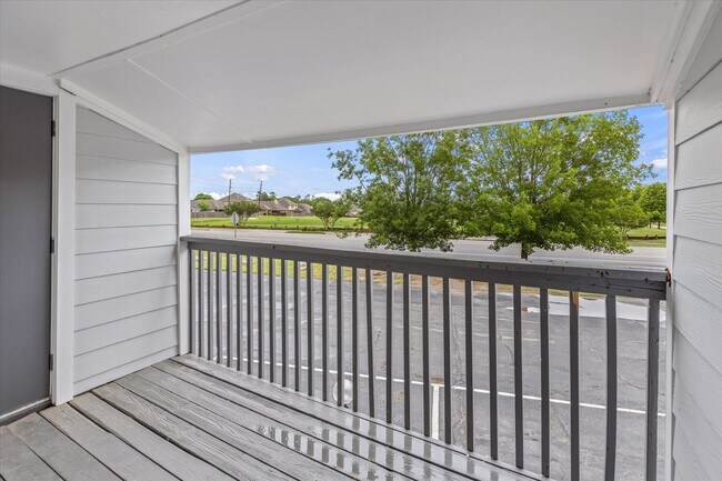 Building Photo - 13151 Walden Rd