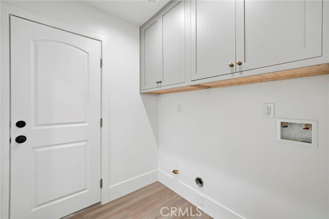 Building Photo - 18584 Redwood Cir