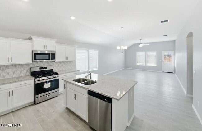 Building Photo - 1409 Indigo Sky St