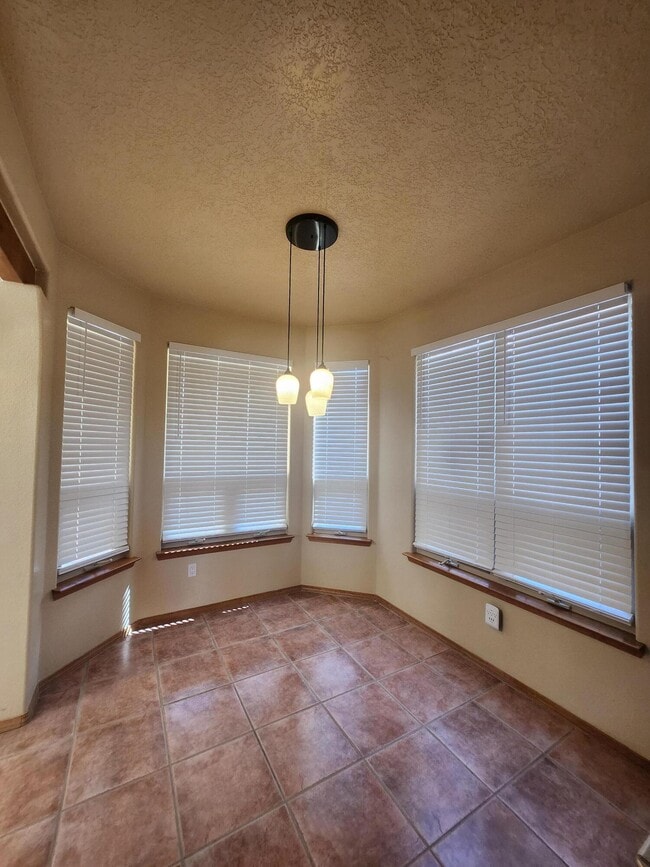 Building Photo - 13243 Silver Peak Pl NE