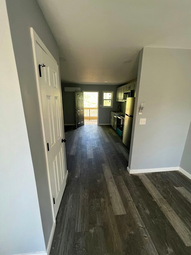 Building Photo - 106 N Pugh St