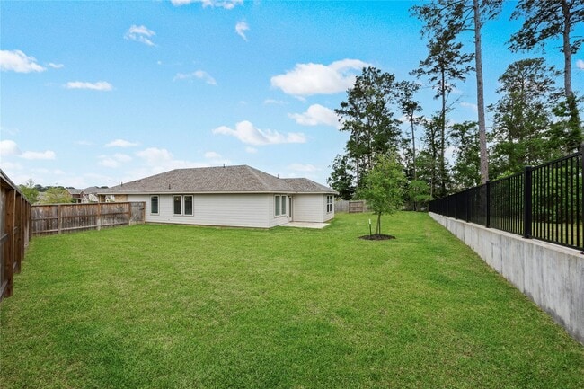 Building Photo - 7103 Blue Oak Dr