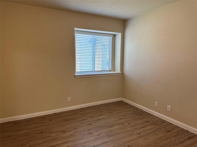 Building Photo - 316 Pack Horse Dr