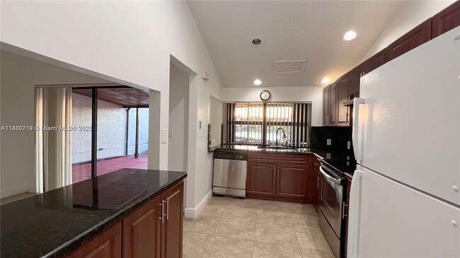 Building Photo - 1650 SW 125th Ct
