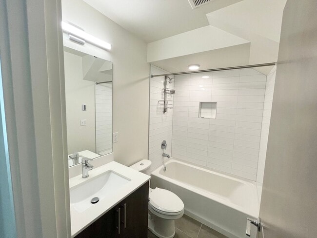 Building Photo - 4 Star Green Built 2-Bedroom, 2-Bath Townhome