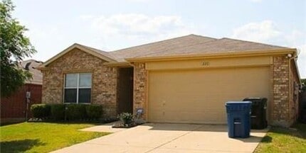 Building Photo - 220 Pinecrest Dr