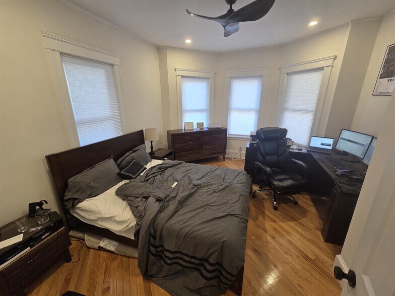 Building Photo - 125 Liberty Rd