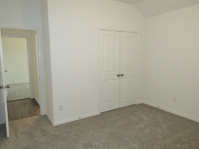 Building Photo - Carneros Ranch 3-bedroom/2-bath Home - Leander ISD