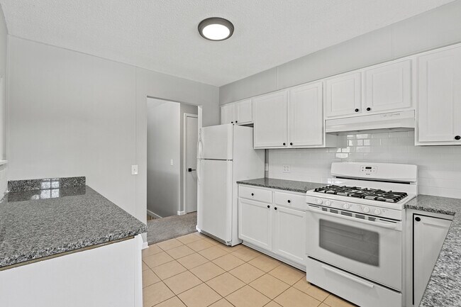 Building Photo - 16601 Eldorado St NW