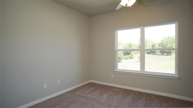 Building Photo - 712 Prairie Creek Dr