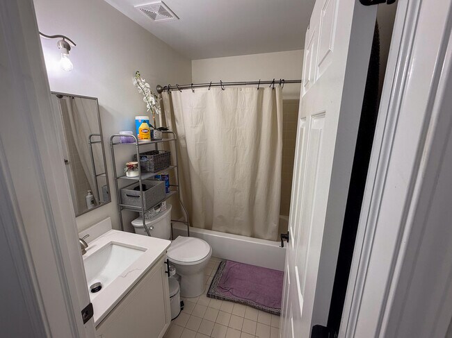 Building Photo - 38619 Watson Cir