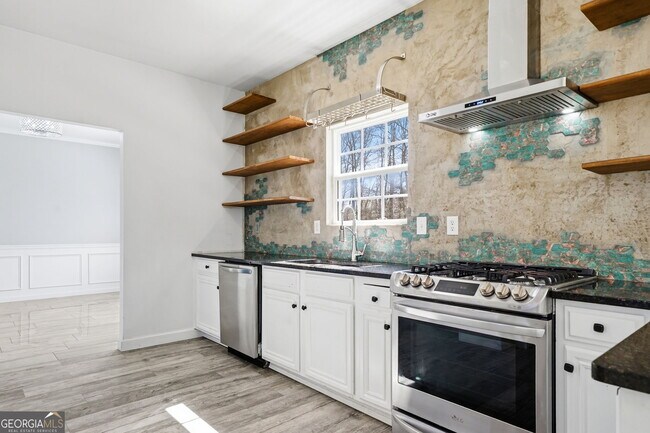 Building Photo - 1582 Ewing Farm Dr