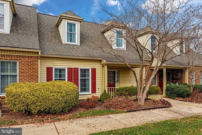 Building Photo - 910 McLendon Dr