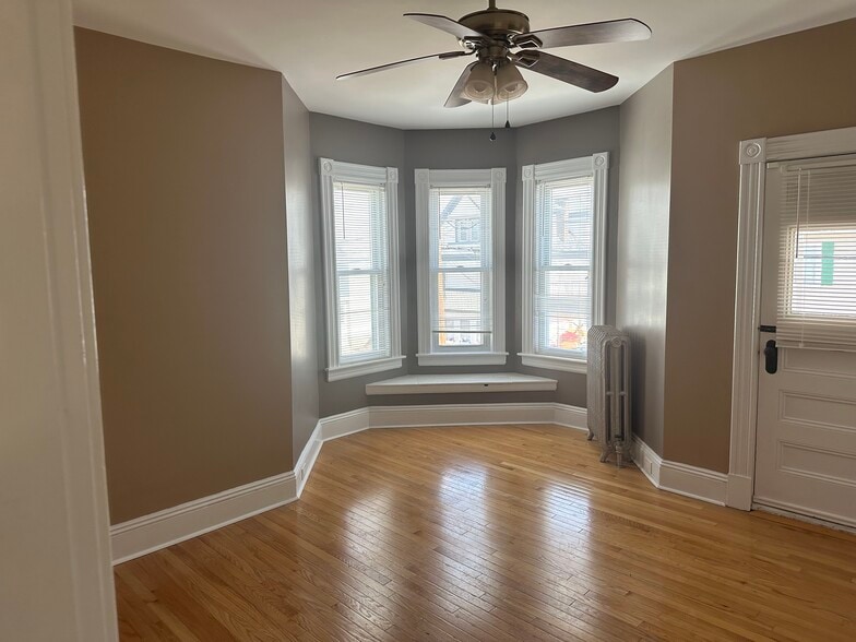 Bedroom 1 - 225 Gibson St