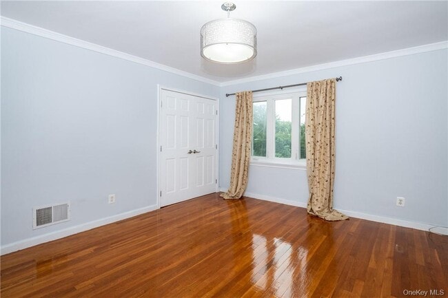 Building Photo - 14 Dimsdale Dr