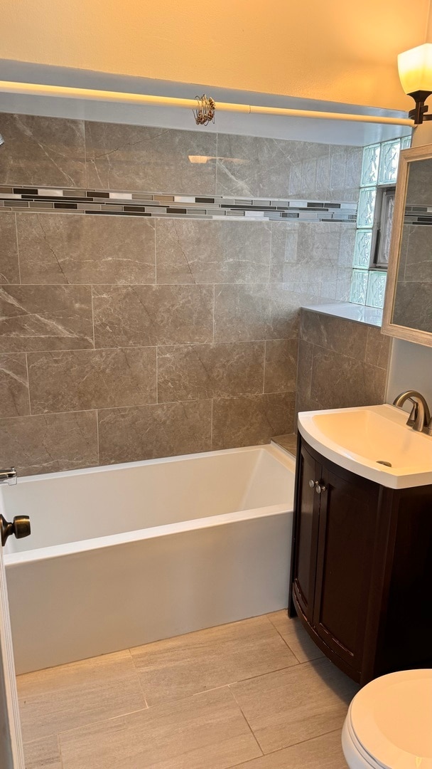 Building Photo - 4441 N Central Ave