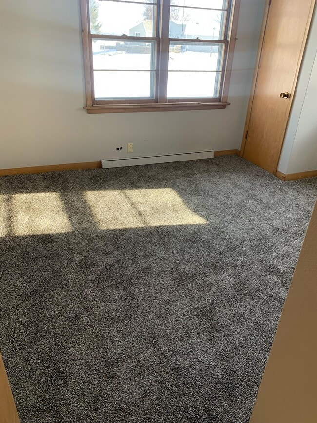 Building Photo - 111 Ann St