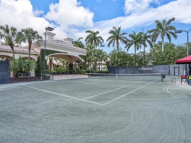 Building Photo - 10897 Canary Island Ct