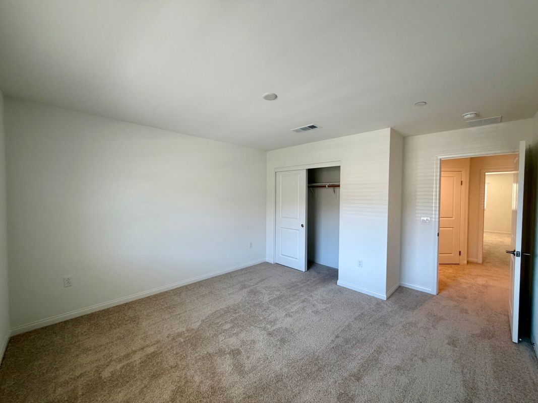 Building Photo - 21600 Thomas Ct