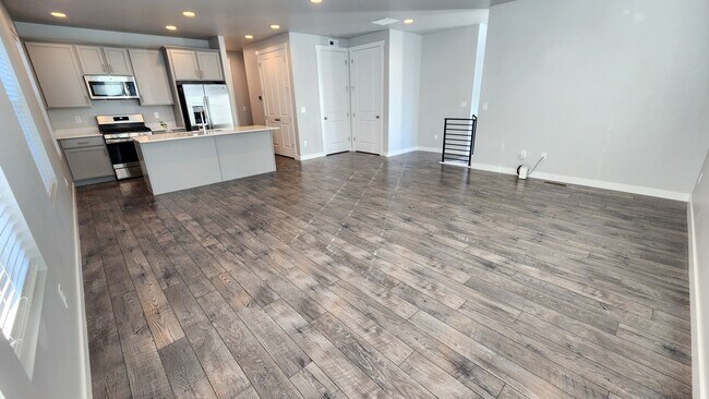 Building Photo - 2773 Tower Ml Wy